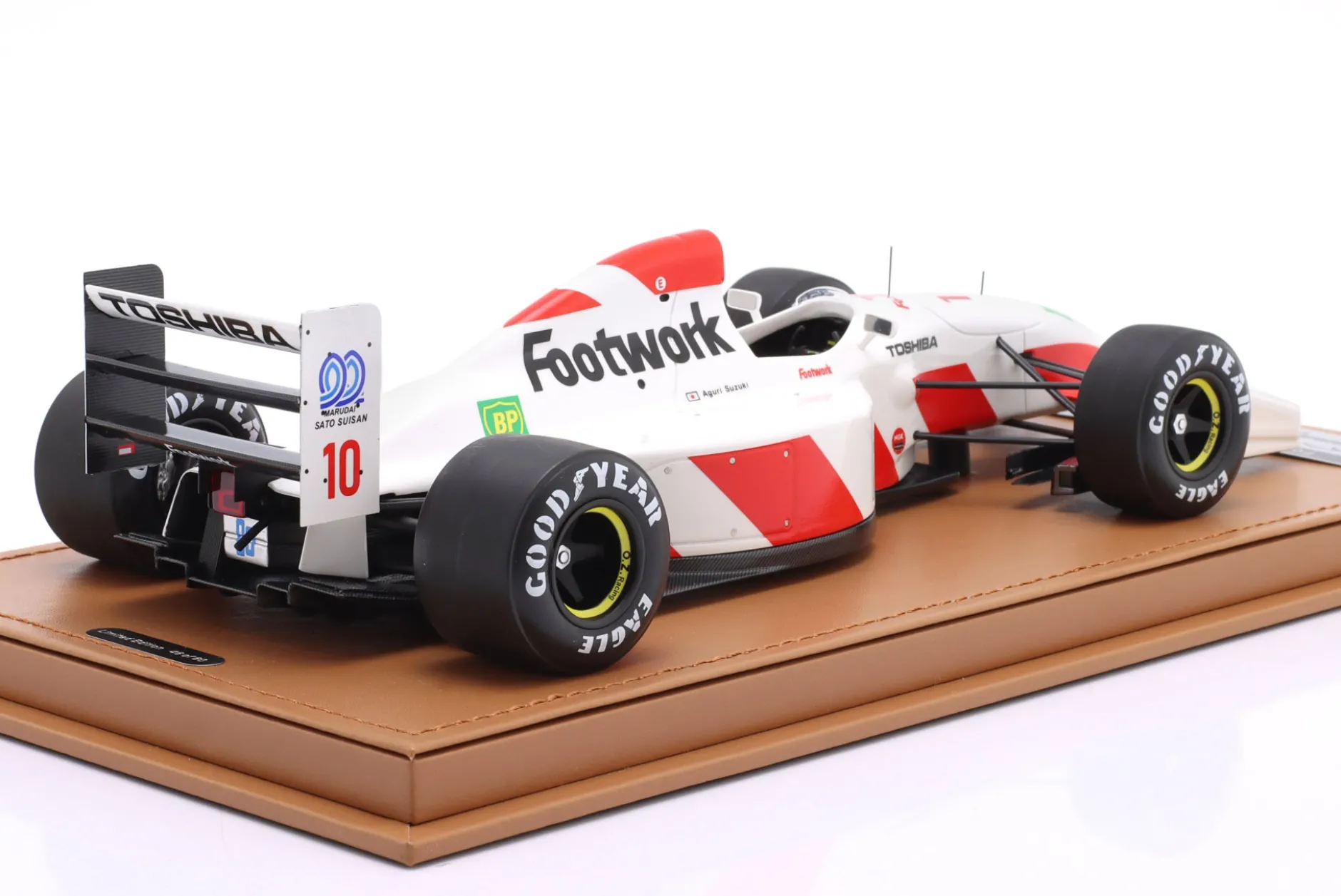 Aguri Suzuki Footwork FA13 #10 Japan GP Formel 1 1992 1:18 Tecnomodel