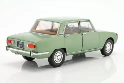 Alfa Romeo 1750 Berlina 2-Series 1969 olivgrün metallic 1:18 Mitica