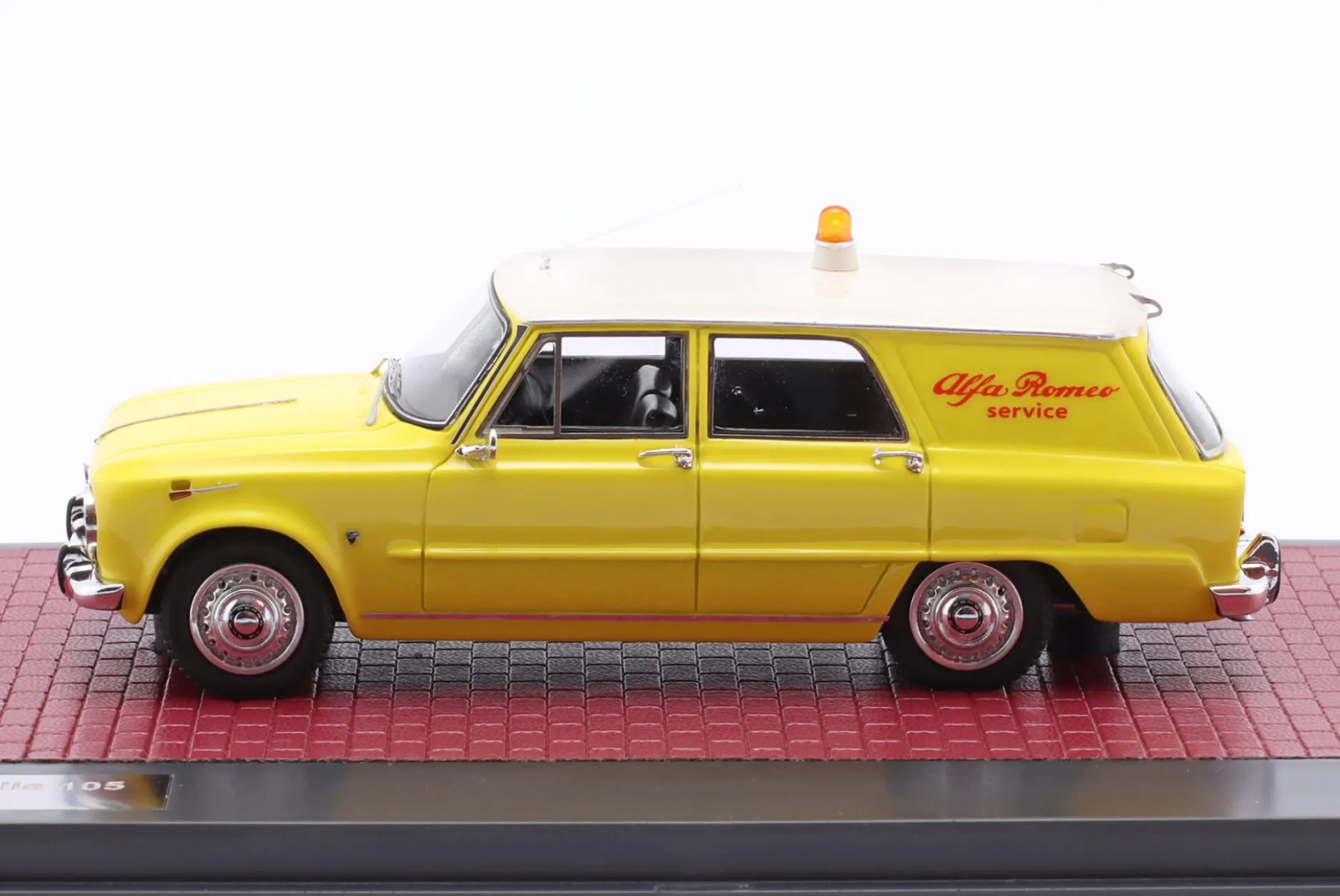 Alfa Romeo Giulia 105 Alfa Romeo Service Car Baujahr 1962-1972 gelb 1:43 Matrix