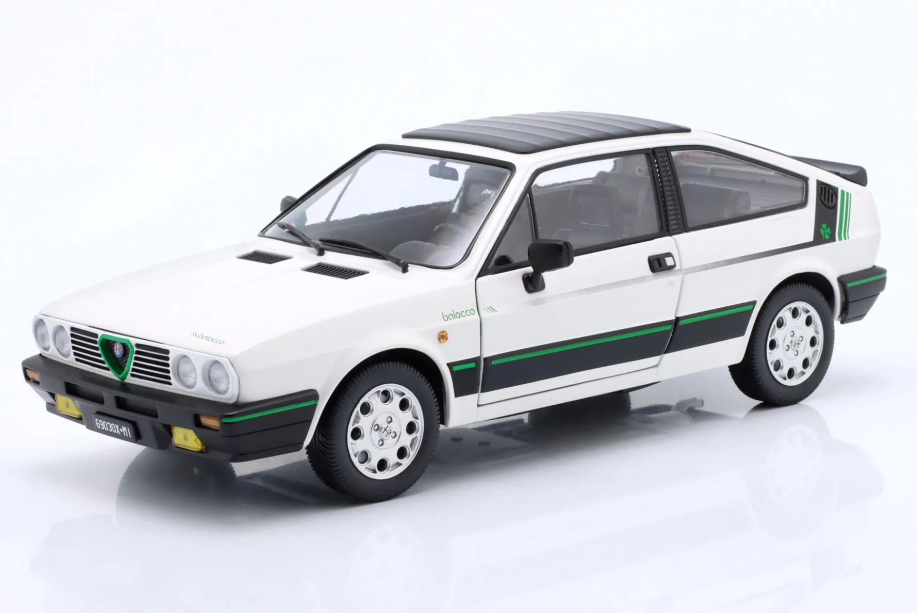 Alfa Romeo Sprint 1.5 Quadrifoglio Verde Balocco 1984 Capodimonte weiß 1:18 Mitica