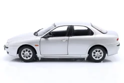 Alfa Romeo 156 2.0 Twin Spark Baujahr 1997 silber metallic 1:18 Mitica