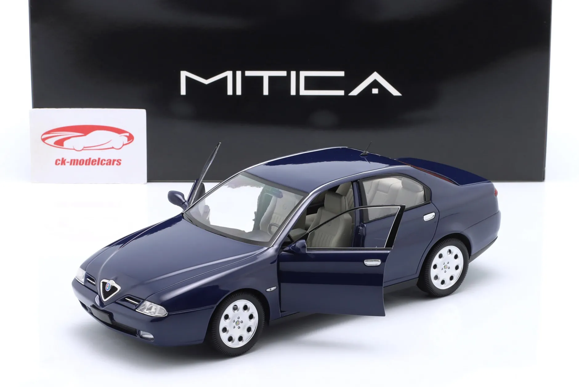 Alfa Romeo 166 2.0 Twin Spark Carabinieri 1998 blau 1:18 Mitica
