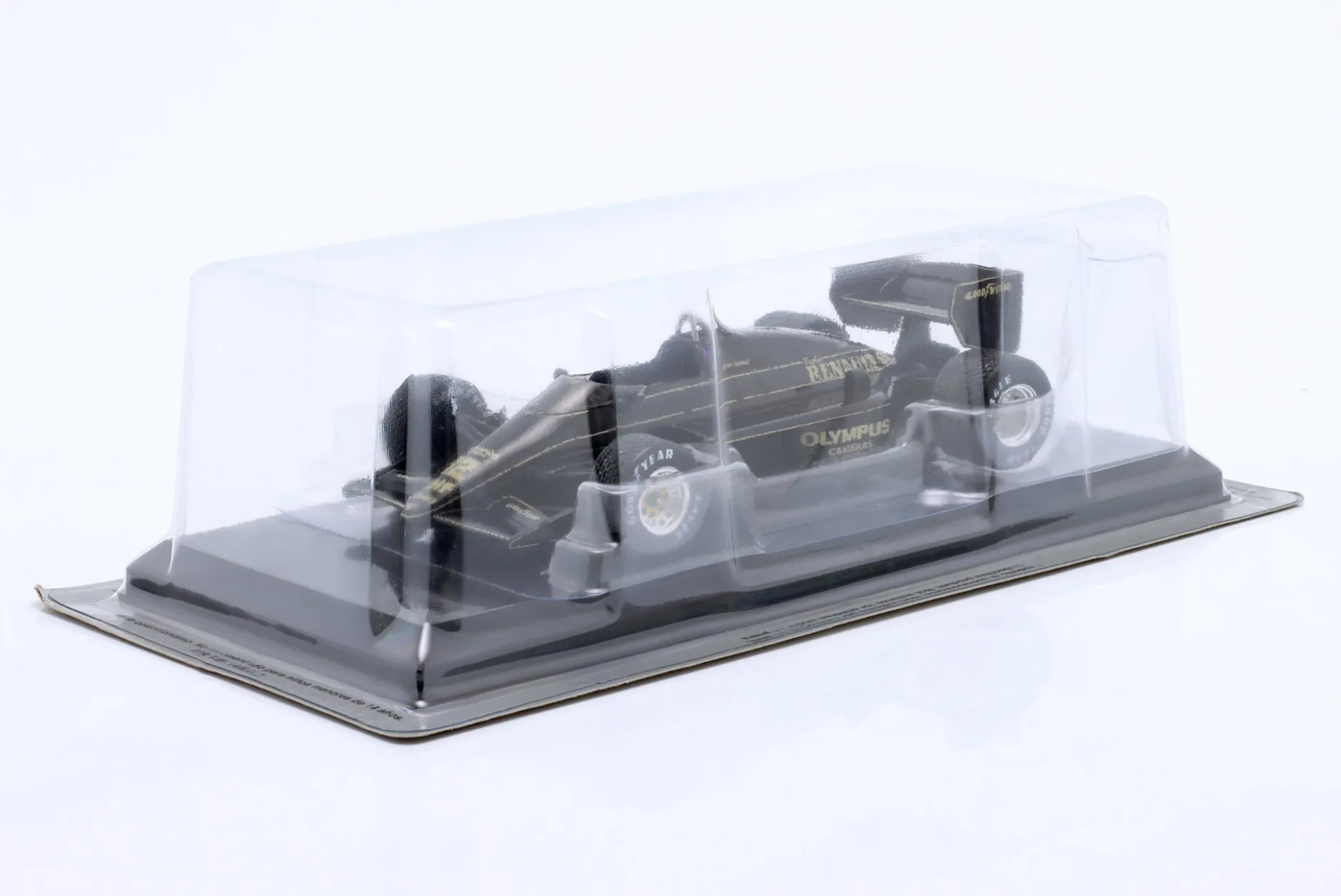 A. Senna Lotus 97T #12 Sieger Portugal GP Formel 1 1985 1:24 Premium Collectibles