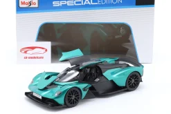 Aston Martin Valkyrie Baujahr 2022 grün 1:18 Maisto
