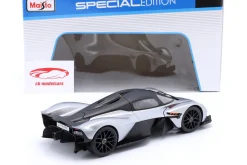 Aston Martin Valkyrie Baujahr 2022 silber 1:18 Maisto