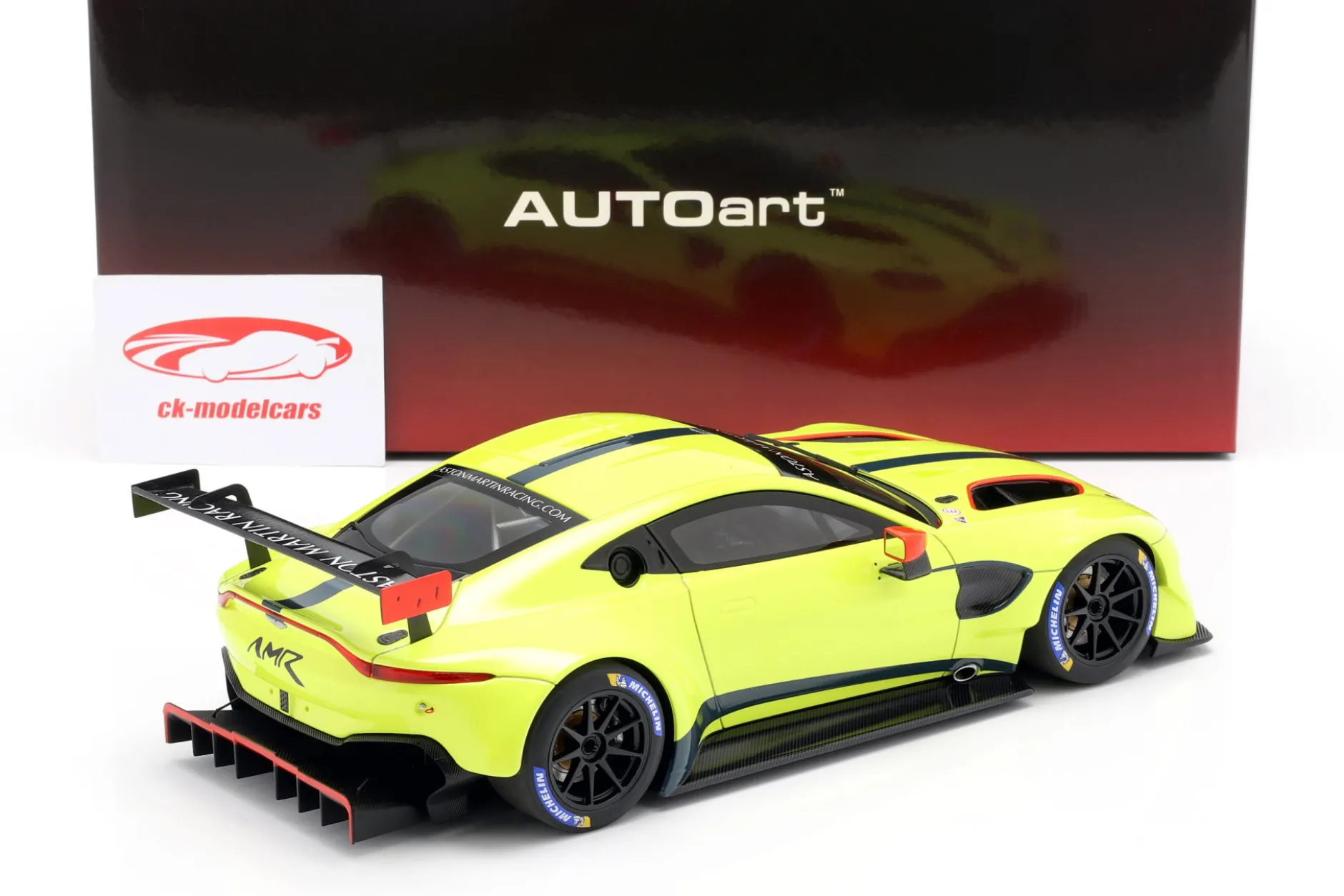 Aston Martin Vantage GTE LeMans Pro 2018 Presentation Car 1:18 AUTOart