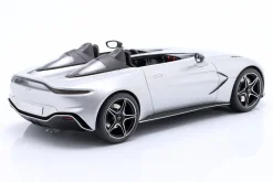 Aston Martin V12 Speedster Baujahr 2020 skyfall silber 1:18 GT-Spirit