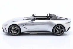 Aston Martin V12 Speedster Baujahr 2020 skyfall silber 1:18 GT-Spirit