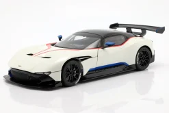 Aston Martin Vulcan Baujahr 2015 stratus weiß 1:18 AUTOart
