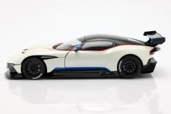 Aston Martin Vulcan Baujahr 2015 stratus weiß 1:18 AUTOart