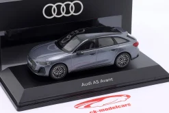 Audi A5 Avant daytonagrau 1:43 Norev