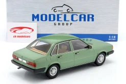 Audi 80 (B2) Baujahr 1978 hellgrün metallic 1:18 ModelCar Group