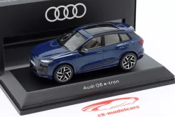 Audi Q6 e-tron ascariblau 1:43 Spark