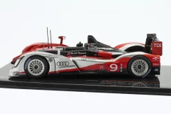 Audi R15 TDI #9 Sieger 24h LeMans 2010 Rockenfeller, Bernhard, Dumas 1:43 Ixo
