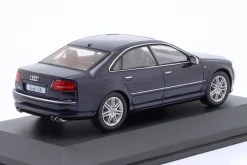 Audi S8 (D3) Baujahr 2010 dunkelblau 1:43 Solido