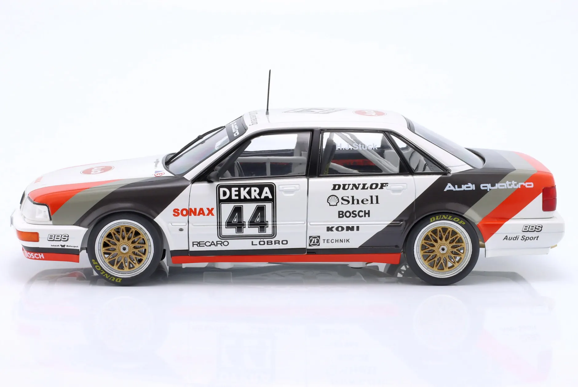 Audi V8 Quattro #44 DTM Champion 1990 Hans-Joachim Stuck 1:18 WERK83