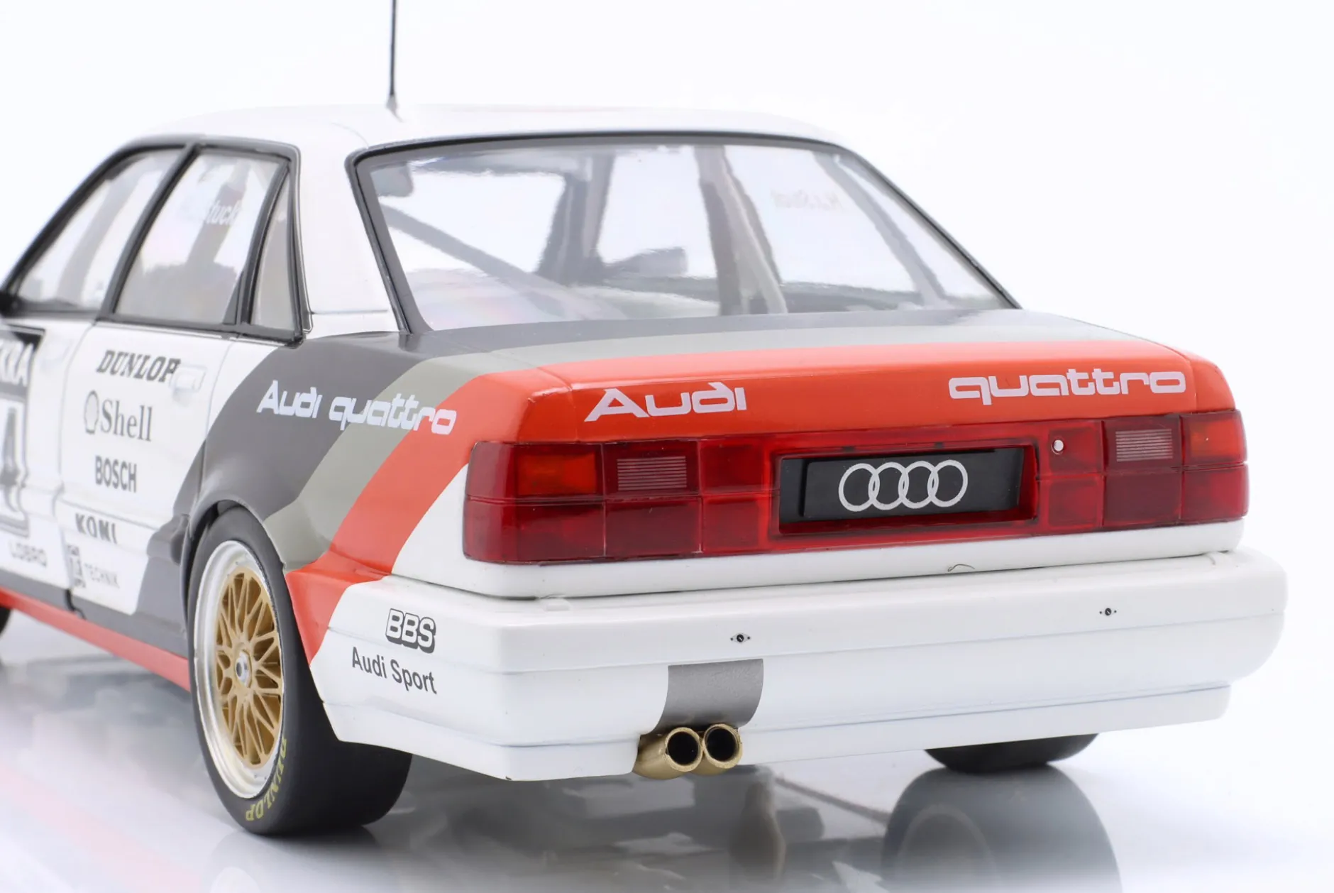 Audi V8 Quattro #44 DTM Champion 1990 Hans-Joachim Stuck 1:18 WERK83