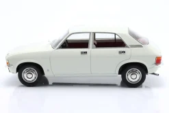 Austin Allegro Baujahr 1973 gletscherweiß 1:18 Cult Scale