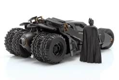Batmobile mit Batman Figur Film The Dark Knight 2008 1:24 Jada Toys