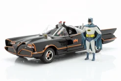 Batmobile mit Batman und Robin Figuren Classic TV-Serie 1966 1:24 Jada Toys
