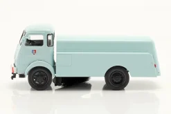 Berliet GLB Sprinkler-Kehrmaschine Baujahr 1955 hellblau 1:43 Hachette