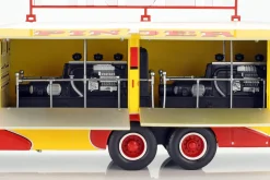 Bernard 28 Electrical Truck Pinder Zirkus Baujahr 1951 gelb / rot 1:43 Direkt Collections