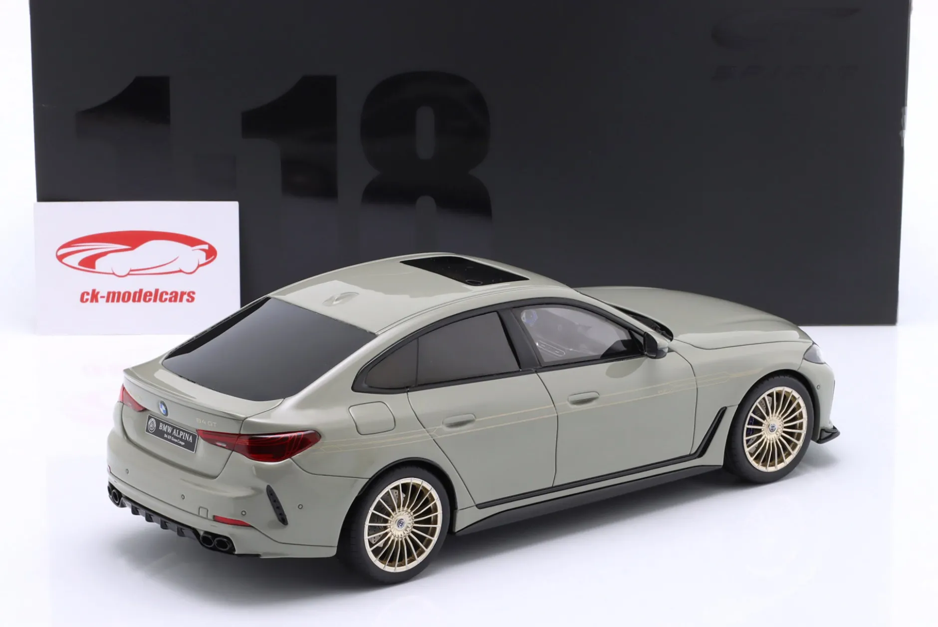 BMW Alpina B4 GT Baujahr 2024 fashion grau 1:18 GT-Spirit