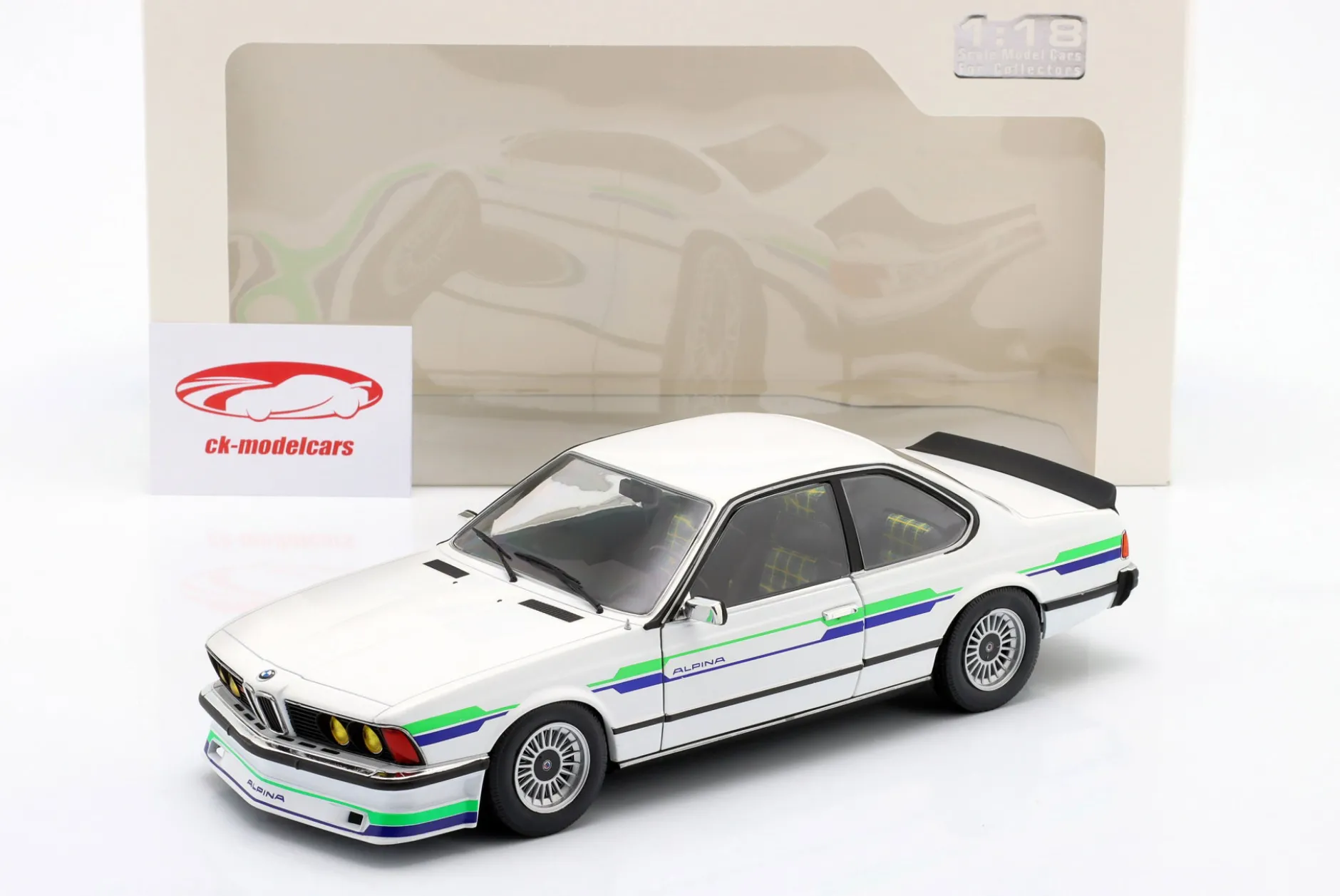 BMW Alpina B7 Turbo (E24) Baujahr 1984 weiß mit Dekor 1:18 Solido