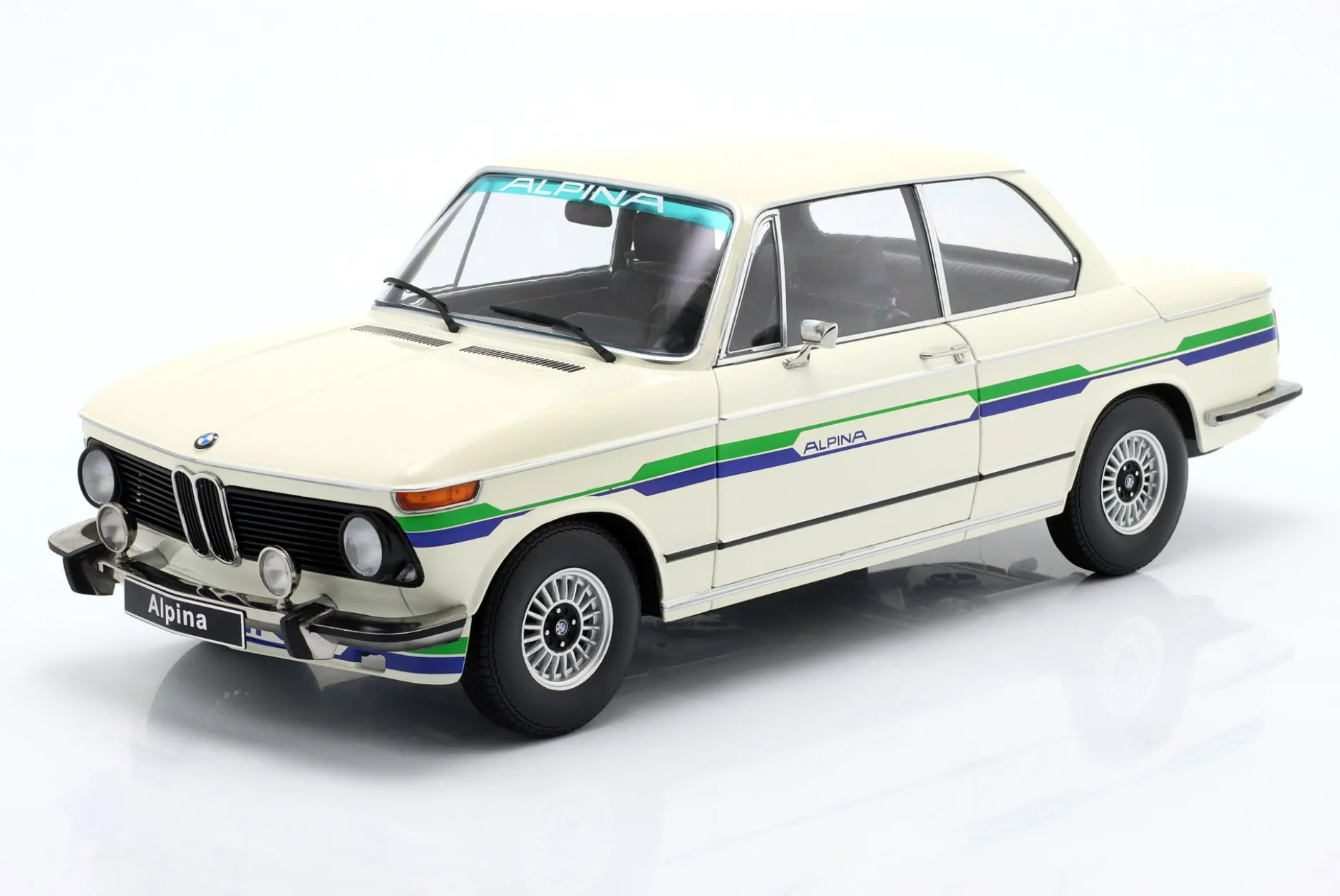 BMW 2002 Alpina 2.Serie Baujahr 1974 weiß 1:12 KK-Scale