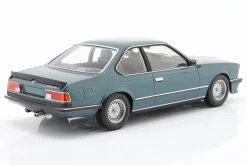 BMW 635 CSi Baujahr 1982 petrolblau metallic 1:18 Minichamps