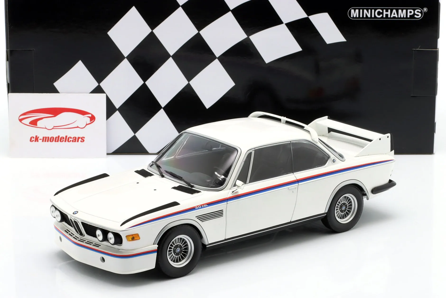 BMW 3.0 CSL (E9) Baujahr 1973 weiß 1:18 Minichamps