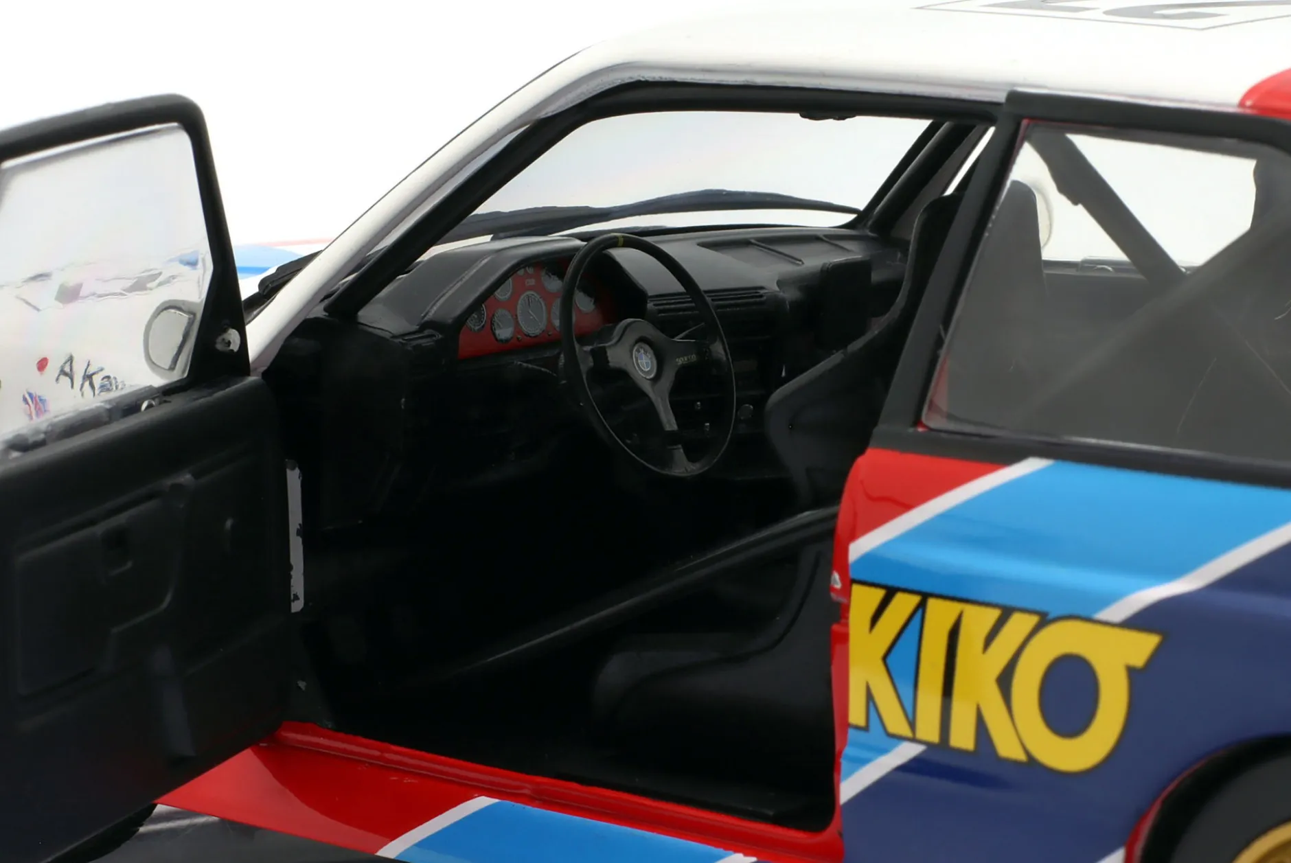 BMW E30 M3 #27 Japan Grand Touring Car Championship 1986 1:18 Solido