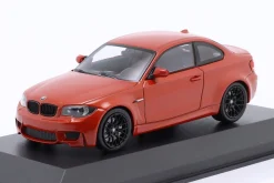 BMW 1er M Coupe Baujahr 2011 orange metallic 1:43 Minichamps