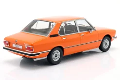 BMW 5er Serie (E12) Baujahr 1973 orange 1:18 ModelCar Group