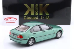 BMW 3er Serie (E46) Limousine Baujahr 1999 grün metallic 1:18 KK-Scale