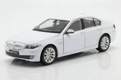 BMW 535i Baujahr 2010 weiß 1:24 Welly