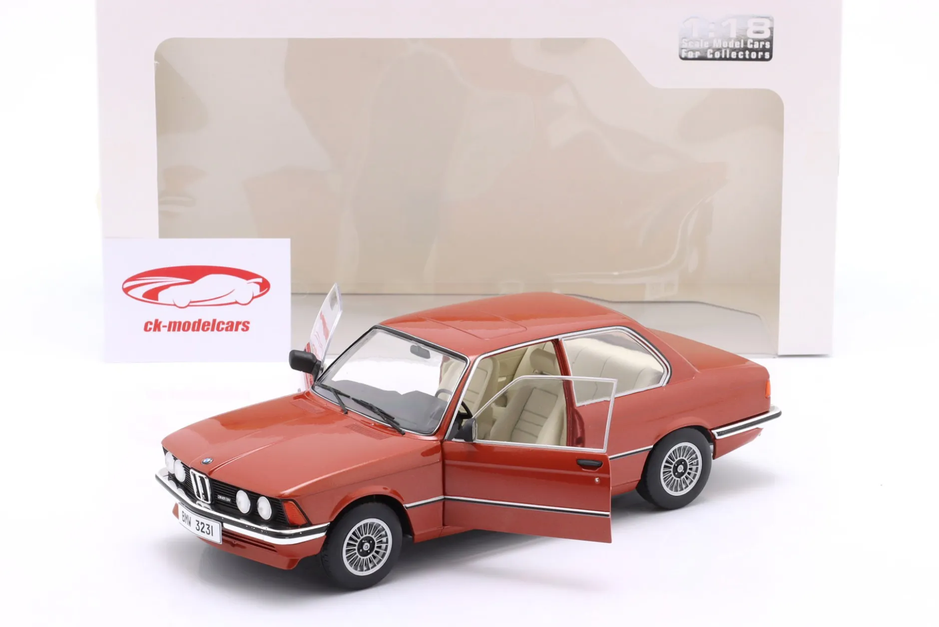 BMW 323i (E21) Baujahr 1980 kastanienrot metallic 1:18 Solido