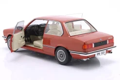 BMW 323i (E21) Baujahr 1980 kastanienrot metallic 1:18 Solido
