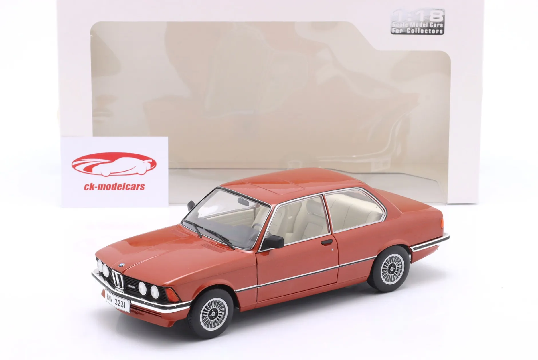 BMW 323i (E21) Baujahr 1980 kastanienrot metallic 1:18 Solido