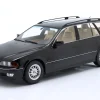 BMW 520i (E39) Touring Baujahr 1997 schwarz metallic 1:18 KK-Scale