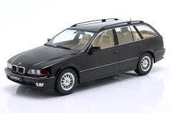 BMW 520i (E39) Touring Baujahr 1997 schwarz metallic 1:18 KK-Scale