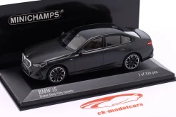 BMW i5 (G60) Baujahr 2023 frozen deep grey metallic 1:43 Minichamps
