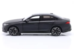 BMW i5 (G60) Baujahr 2023 mattgrau 1:18 Minichamps
