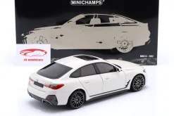 BMW i4 M50 Baujahr 2022 weiß metallic 1:18 Minichamps