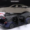 BMW i7 M70 (G70) Baujahr 2024 blau metallic / schwarz metallic 1:18 Minichamps