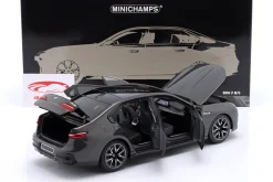 BMW i7 M70 (G70) Baujahr 2024 grau metallic 1:18 Minichamps