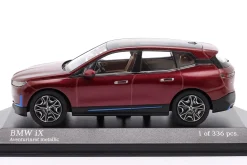 BMW iX Baujahr 2022 aventurinrot metallic 1:43 Minichamps