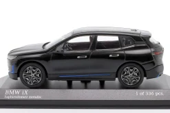 BMW iX (I20) Baujahr 2023 saphirschwarz metallic 1:43 Minichamps