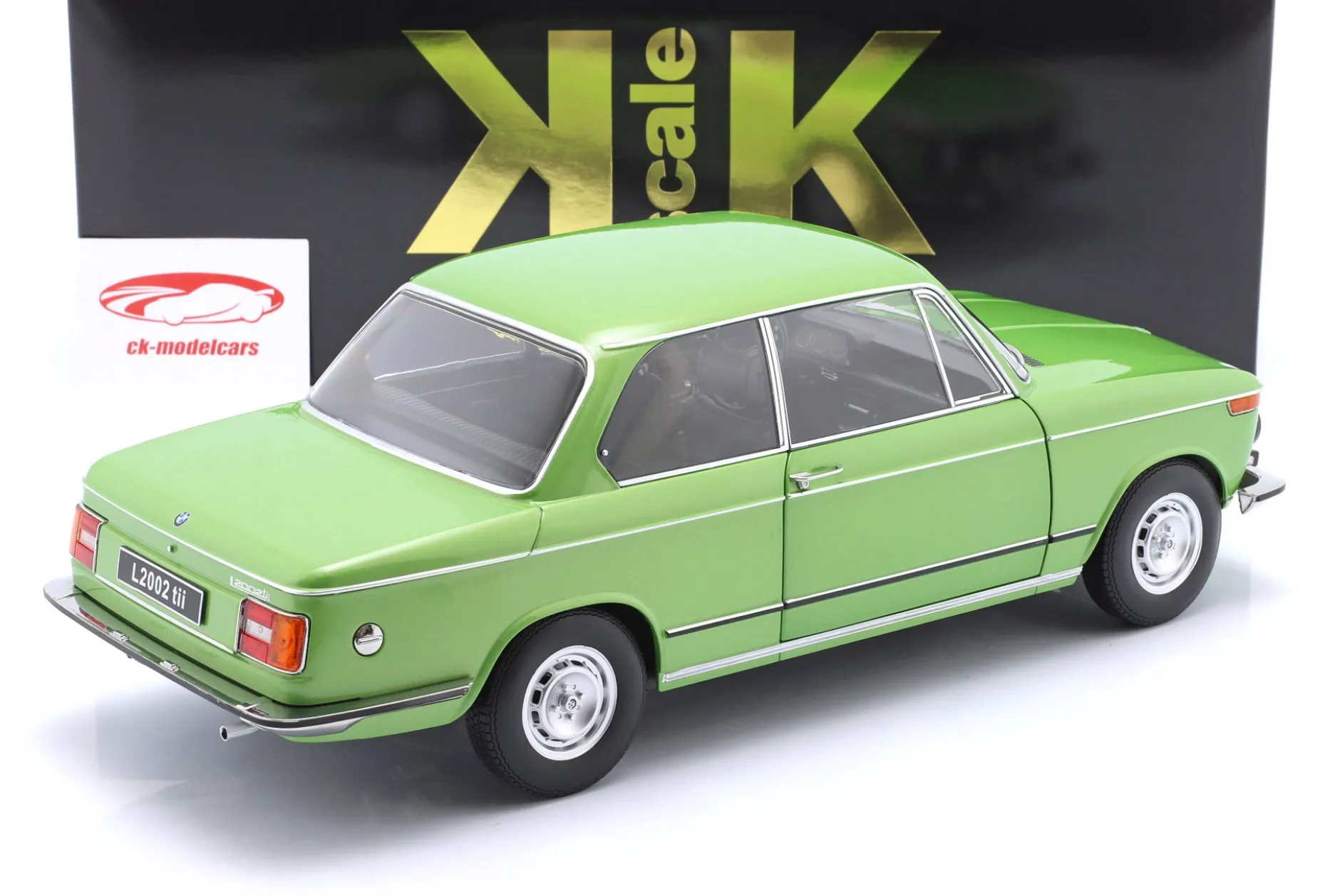BMW L2002 tii 2.Serie Baujahr 1974 grün metallic 1:12 KK-Scale