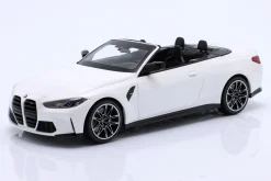 BMW M4 Cabriolet (G83) Baujahr 2021 weiß 1:18 Minichamps